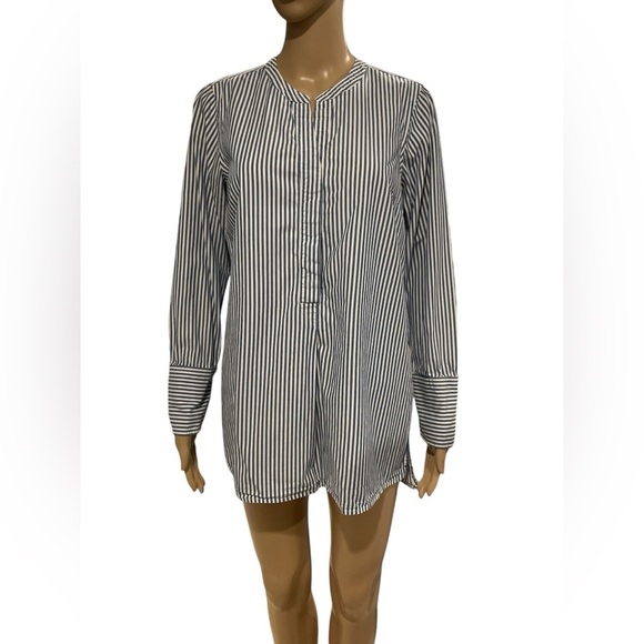 Old Navy Blue & White Shirt, Size M - Picture 1 of 4